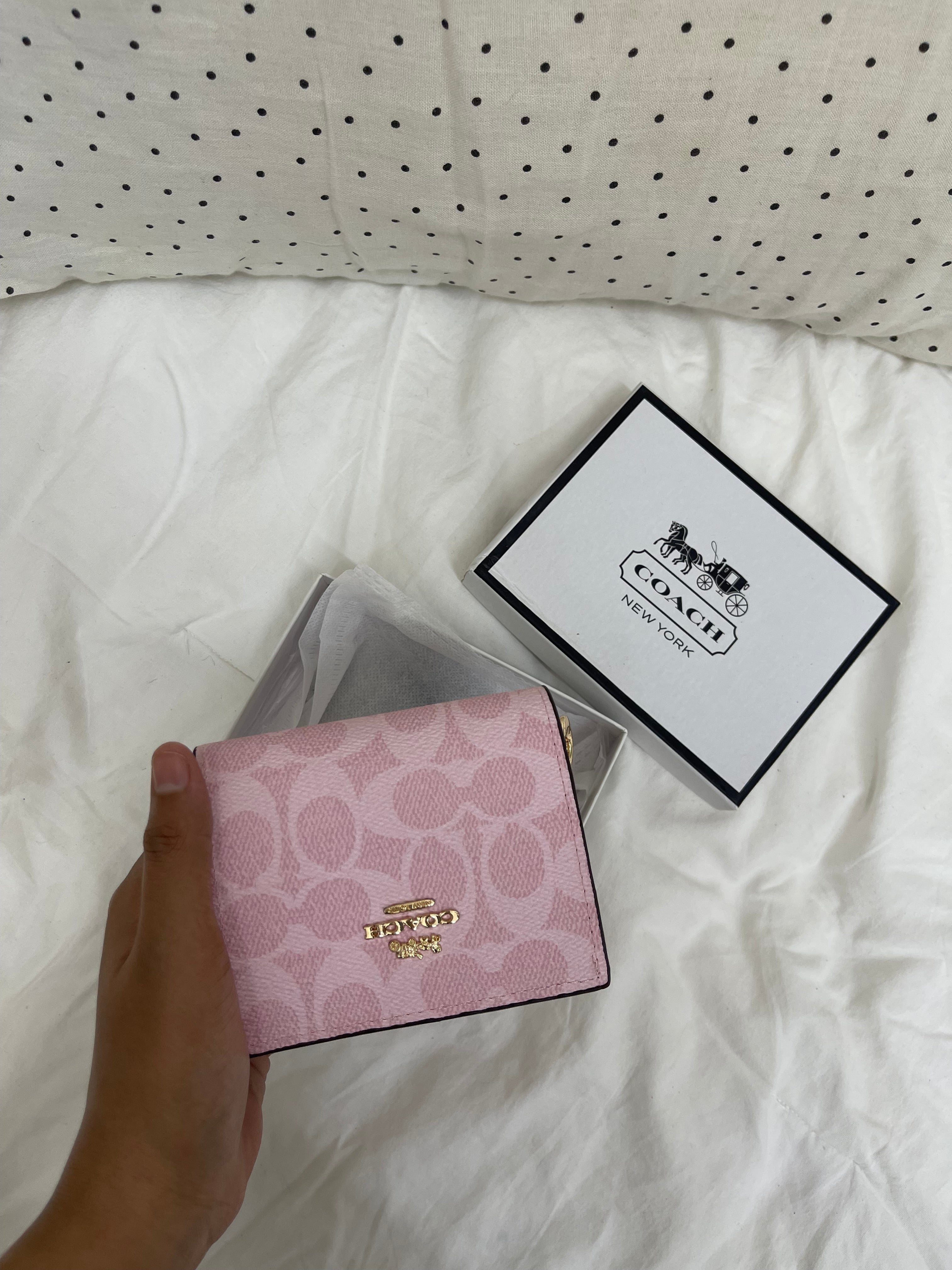 Coach Signature Small Zip Wallet – Blush Pink