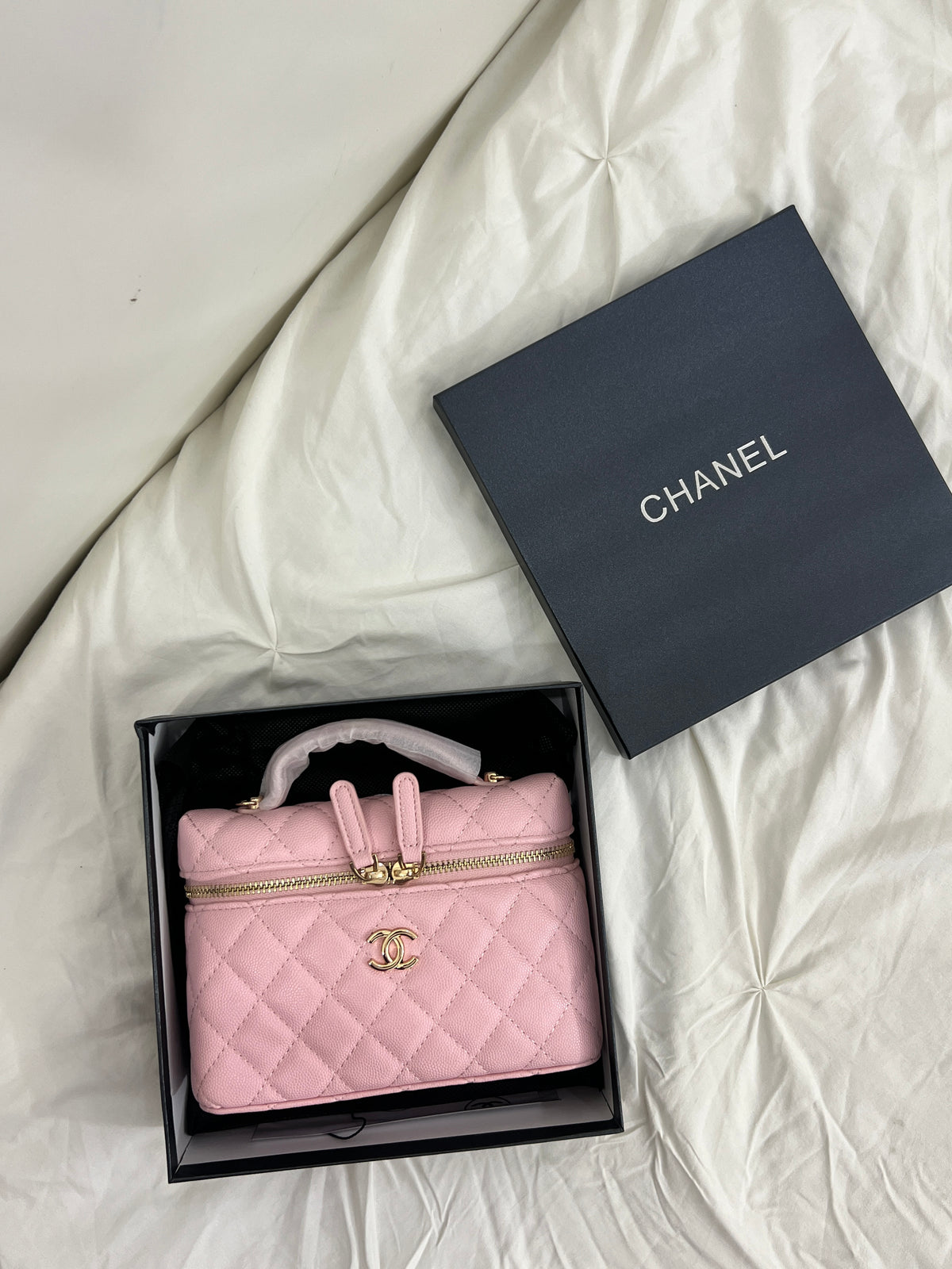 CHANEL INSPIRED BAG ( WITH BOX & CHAIN )