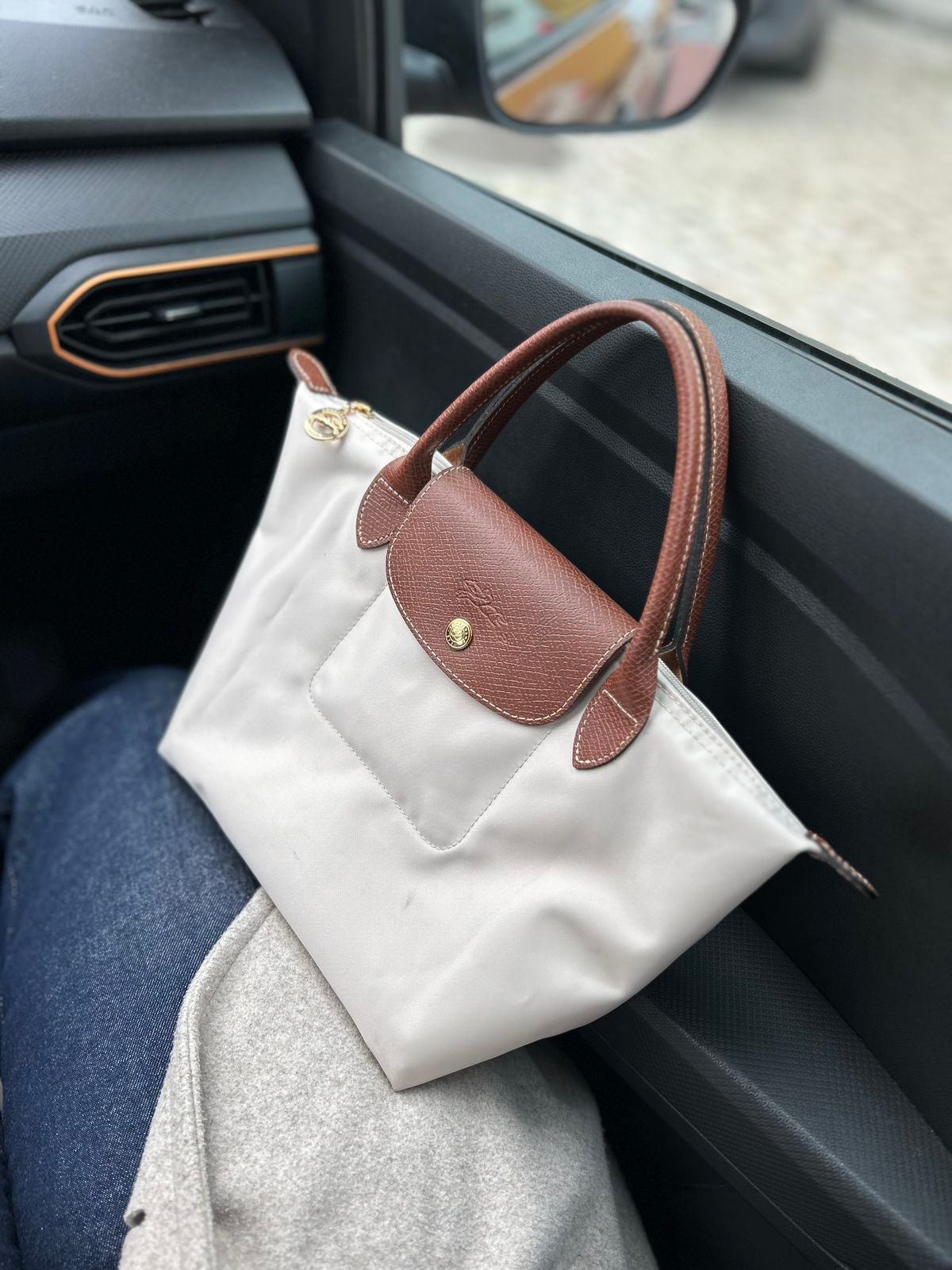 Longchamp Handbag Small - PAPER WHITE (WITH BRAND LOGO)