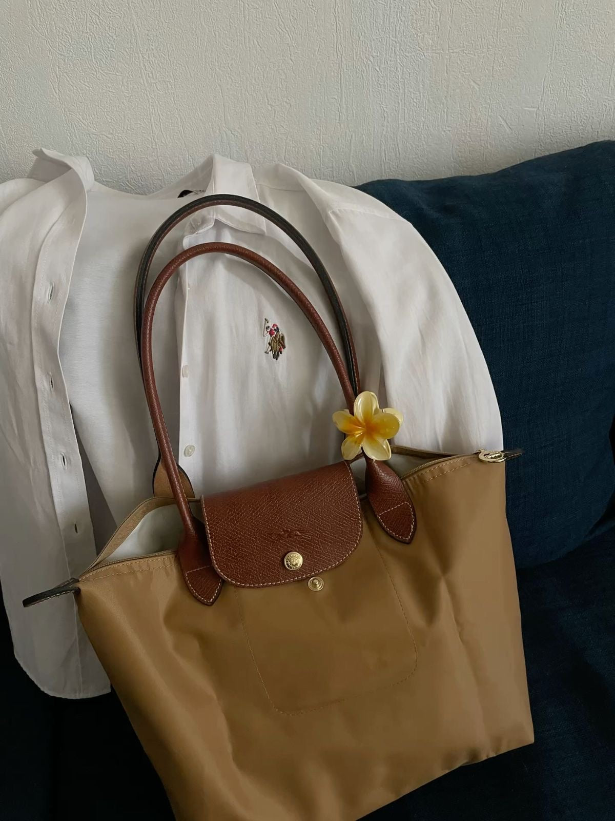Longchamp Tote Medium -  SAND BEIGE (WITH BRAND LOGO)
