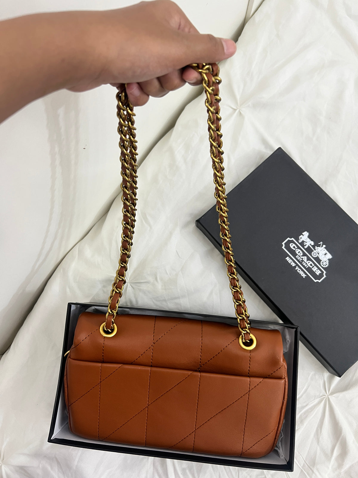 COACH TABBY SHOULDER BAG 20 WITH QUILTING (Brown)