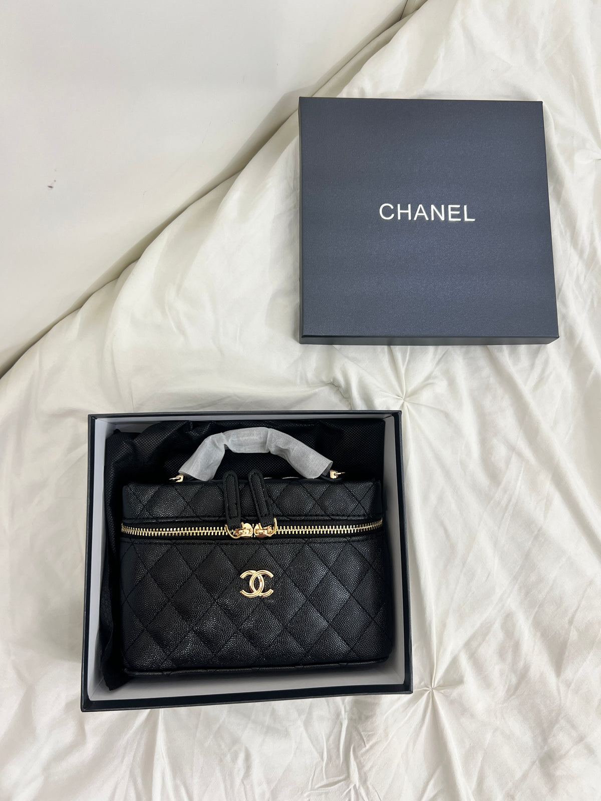 CHANEL INSPIRED BAG ( WITH BOX & CHAIN )