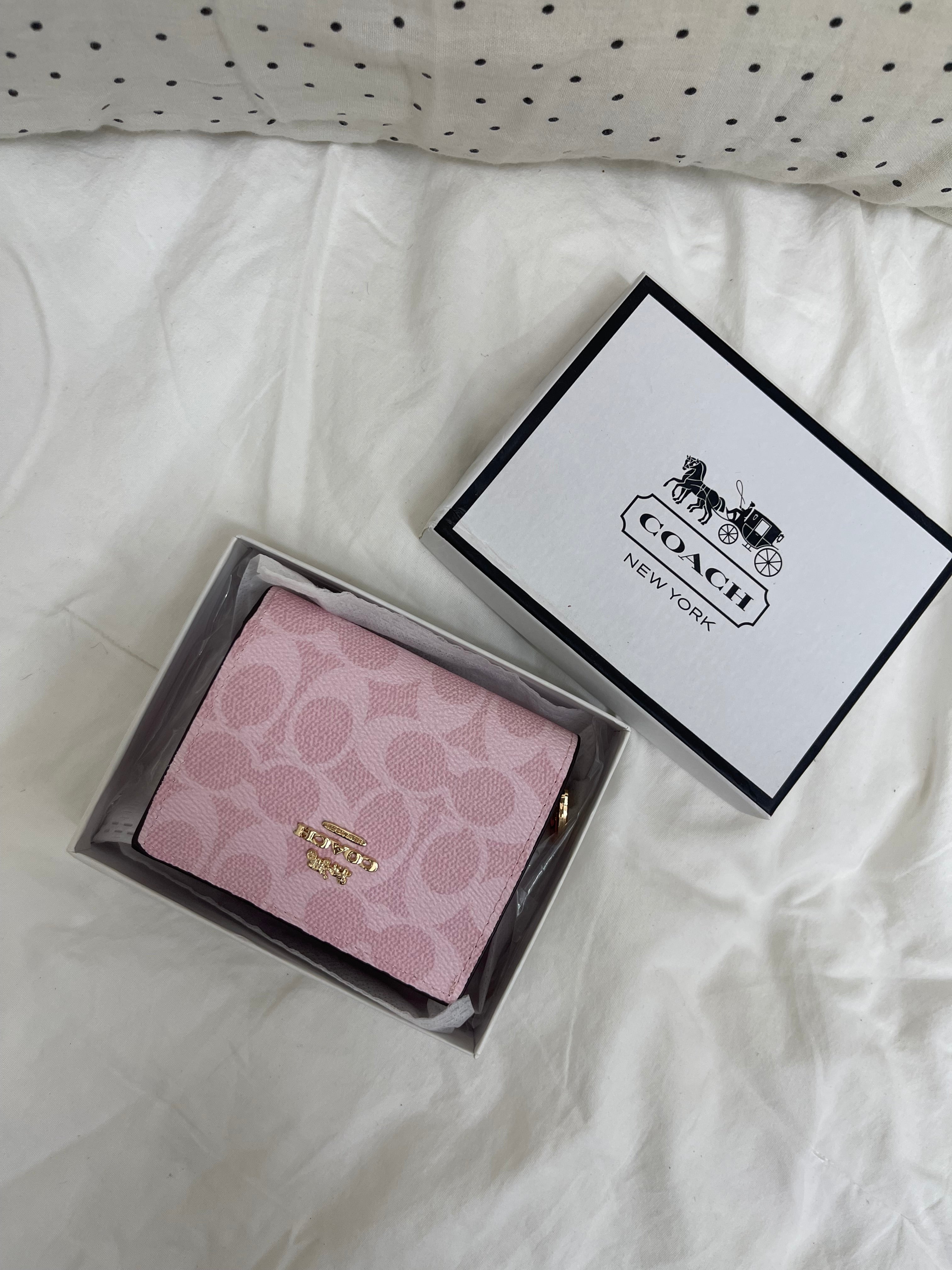 Coach Signature Small Zip Wallet – Blush Pink