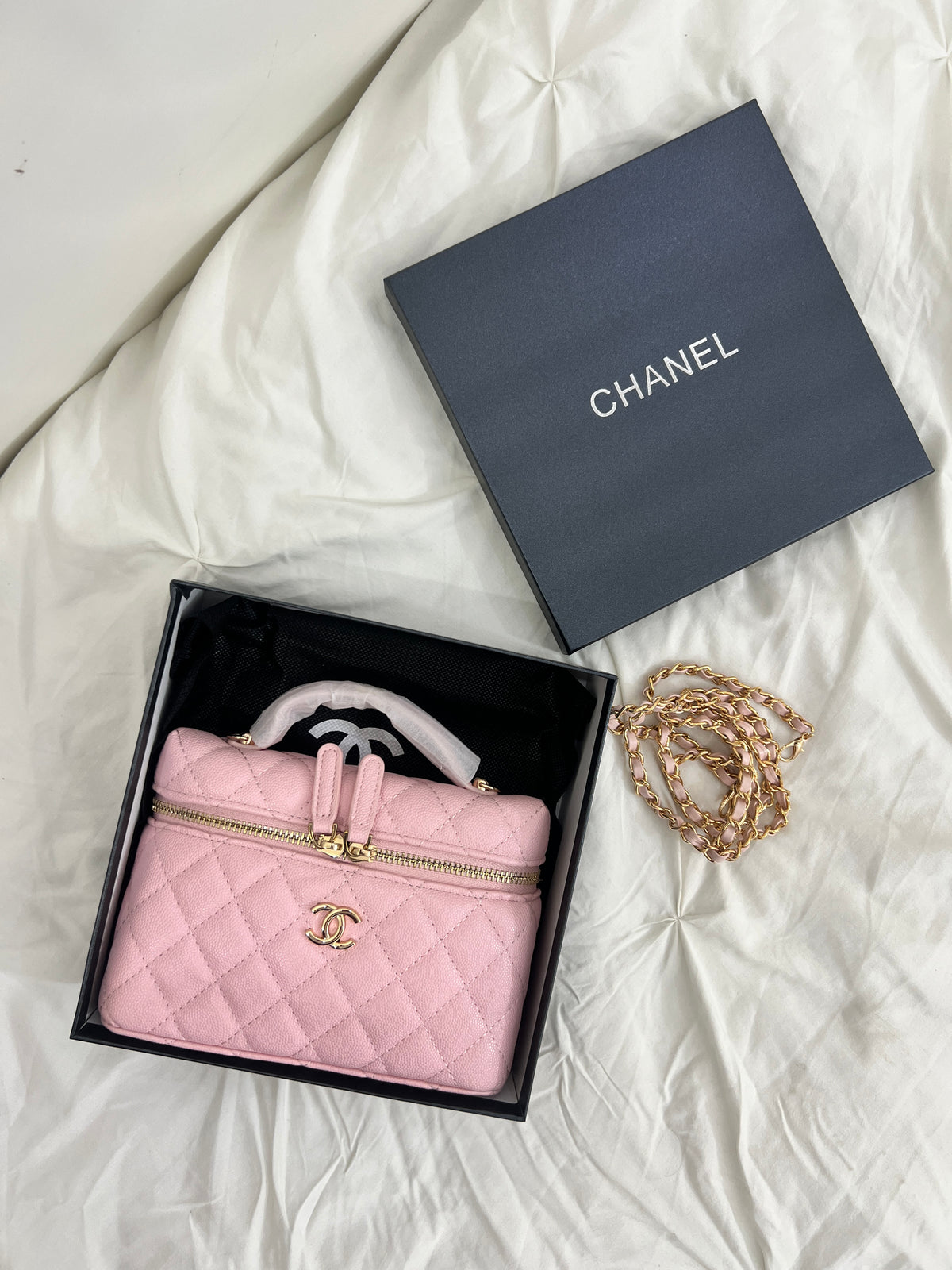 CHANEL INSPIRED BAG ( WITH BOX & CHAIN )