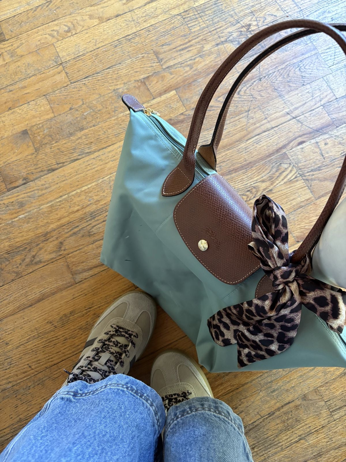 Longchamp Tote Medium - CELADON GREEN (WITH BRAND LOGO)